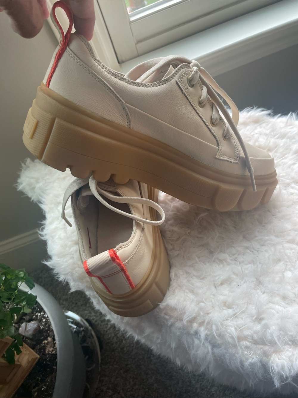 Sorel Caribou X Waterproof Sneakers in Bleached Ceramic Leather in SZ 8 - Picture 5 of 10